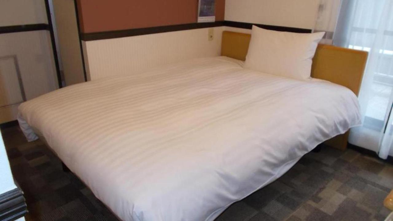 Toyoko Inn Tokyo Asakusa Senzoku Tsukuba Express Экстерьер фото