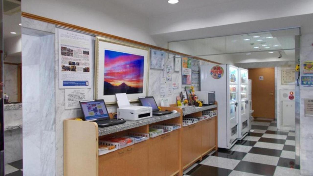 Toyoko Inn Tokyo Asakusa Senzoku Tsukuba Express Экстерьер фото